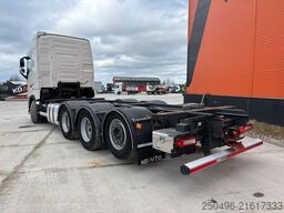Volvo FH 500 8x4*4 FOR SALE AS CHASSIS / CHASSIS L=72...