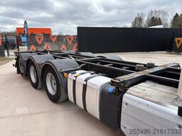 Volvo FH 500 8x4*4 FOR SALE AS CHASSIS / CHASSIS L=72...