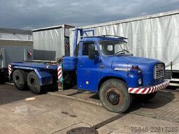 TATRA Tatra 148 6x6