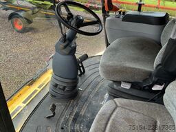 New Holland CR 980