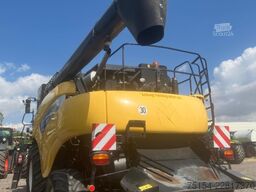 New Holland CR 9070