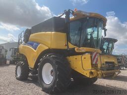 New Holland CR 9070