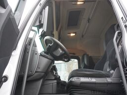 Mercedes-Benz Actros 2545 6x2 MP5 / ADR