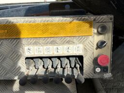 MAN TGS 37.500 8x4BB Abroller *Unfall* Retarder/Navi