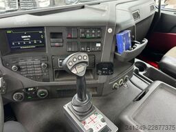 VOLVO FMX-540 10x4 Moser