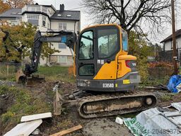 Volvo ECR58D Tracked Excavator with Tilt and Bucket