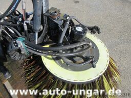 Mathieu MC210 Frontbesen mit Aufnahme 3. Besen