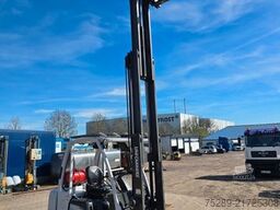 UniCarriers U1D2A25LQ Stapler Gasstapler DX25