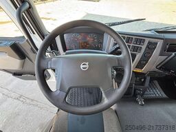 Volvo FL 250 4x2 THERMOKING V-100 Max / BOX L=8280 mm
