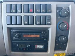 Volvo FL 250 4x2 THERMOKING V-100 Max / BOX L=8280 mm