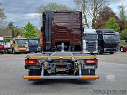 Volvo FH 13.500 Globetrotter 6x2*4 - BDF - 4.90 WB - ...