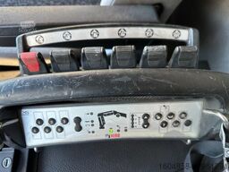DAF FA LF45 .180 / NL TRUCK / HIAB 035 KRAAN /HANDG...