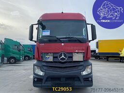 Mercedes-Benz Actros 1842