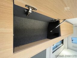 ADRIA Twin Max 680 SGX *MAN*Automatik*ACC*Hubbett*