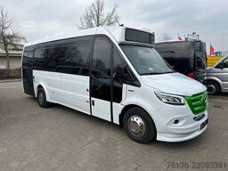 Autobuz urban MERCEDES-BENZ eSprinter 400 KM Reichweite 15+20 Linie