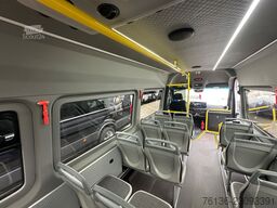 MERCEDES-BENZ eSprinter 400 KM Reichweite 15+20 Linie