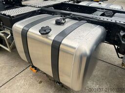 Mercedes-Benz Actros 2045 S 4x2 Tractor Head