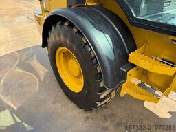 Caterpillar 908M