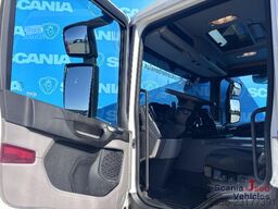 Scania P 320 B6x2*4NB DIFF-L 9T FULL-AIR TAIL LIFT BOX
