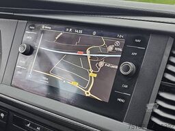 VOLKSWAGEN TRANSPORTER 2.0 TDI L1H1 Navi Trekhaak!