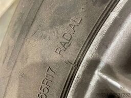 Continental Continental banden met velgen 235/65 R17