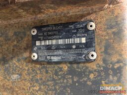 BOBCAT 60 sweeper 155 cm breed - bobcat snelwissel - m...
