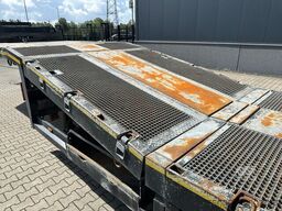 Broshuis 3ABSD Lowloader 3-axle / GVW: 59.000kg / Neck: ...