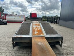 Broshuis 3ABSD Lowloader 3-axle / GVW: 59.000kg / Neck: ...