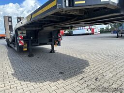 Broshuis 3ABSD Lowloader 3-axle / GVW: 59.000kg / Neck: ...