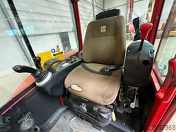 JCB 8050