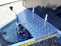 Vezeko HUSKY F 08.25 | PLANE | SCHWARZ 246X127X155CM 750KG | ABSENKER