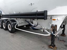 SPITZER CEMENTONACZEPA / 37 000 L / SILOS / 3 KOMORY