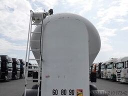 SPITZER CEMENTONACZEPA / 37 000 L / SILOS / 3 KOMORY