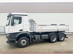 Mercedes-Benz Arocs 2645 K 6x4 Arocs 2645 K 6x4, MultimediaCockpit, Bordmatik links