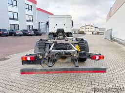 Mercedes-Benz Arocs 1840 L 4x2 Arocs 1840 L 4x2/48, MultimediaCockpit, Navi