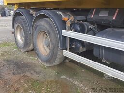 Renault Kerax 380.26 6x4 Kerax 380.26 6x4, Bordmatik links