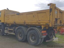 Renault Kerax 380.26 6x4 Kerax 380.26 6x4, Bordmatik links
