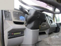 Renault Kerax 380.26 6x4 Kerax 380.26 6x4, Bordmatik links