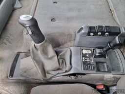 Renault Kerax 380.26 6x4 Kerax 380.26 6x4, Bordmatik links