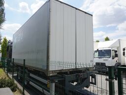 Fruehauf passthrough box trailer 18 EPAL / 2021 /