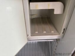 VOLKSWAGEN LT-28 Westfalia