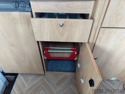 BÜRSTNER A-532-2 Active SAT Solar Grüne Plakette 4