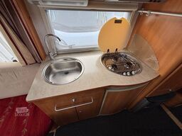 HYMER/ERIBA Nova 532 Truma*Markise*TV*Einzelbetten