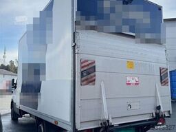 Iveco 35S16 Box truck w/ side door and lift