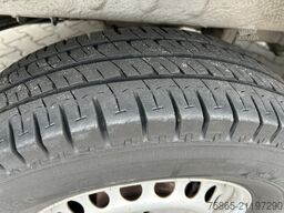 Mercedes-Benz Sprinter 210 2.2 CDI / 73 dkm / L1 H1 / Tow Bar...