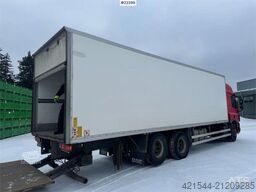 DAF CF 75.360 box truck with tail lift