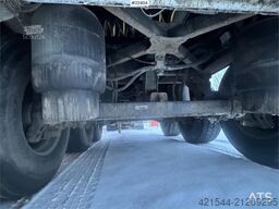 Istrail tri-axle trailer