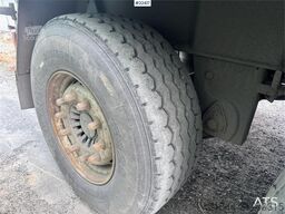 Maur triple-axle trailer