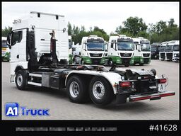 MAN TGX 26,500 LL, HIAB Intarder Navi Sound, Funk