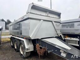 Istrail triple-axle trailer